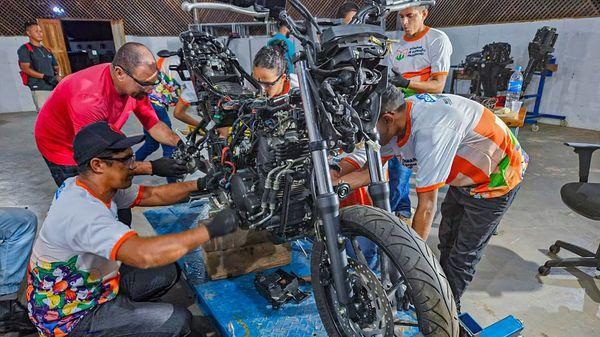Prefeitura de Pedra Branca e Senai formam turma de mecânicos de motocicletas