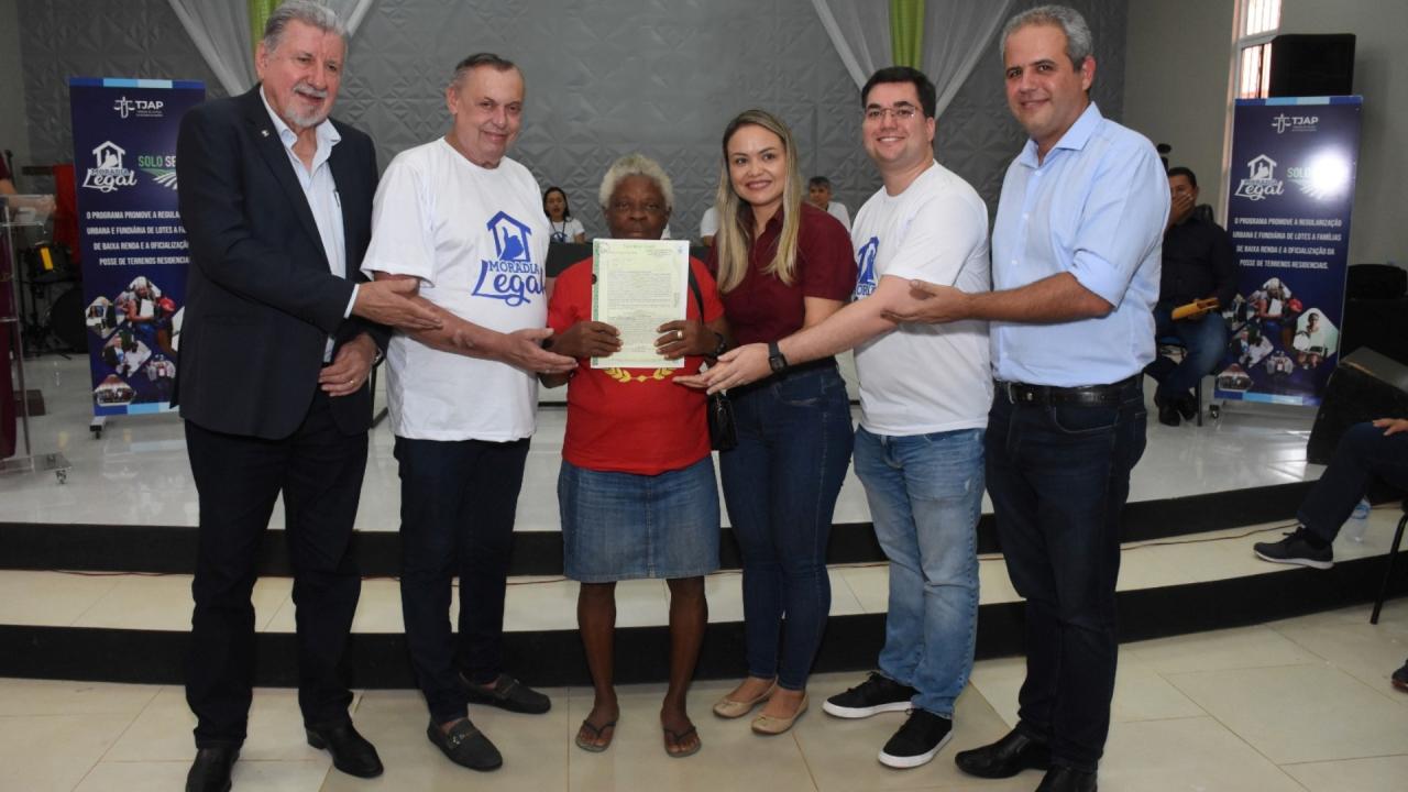 Tribunal de Justiça entrega 200 títulos de propriedade a famílias de Tartarugalzinho