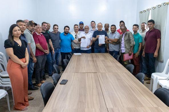 Prefeito de Porto Grande firma parceria com Incra para impulsionar desenvolvimento local