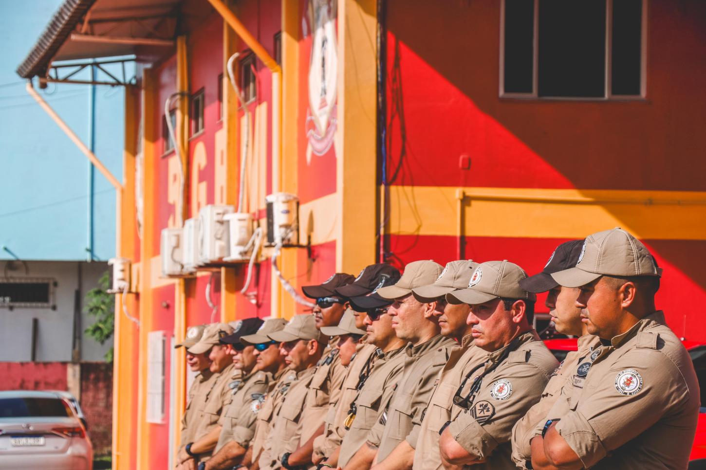 Bombeiros que atuaram nas enchentes do RS serão homenageados na Assembleia Legislativa
