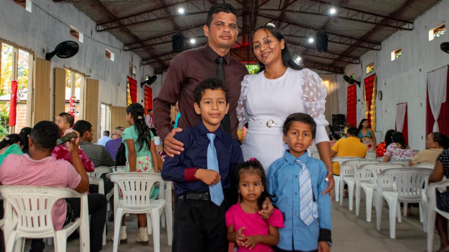 Justiça do Amapá encerra o mês de agosto com a união de 26 casais em Itaubal