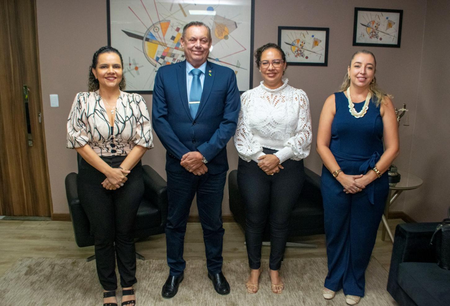 Tribunal de Justiça e Ueap dialogam sobre cooperação institucional