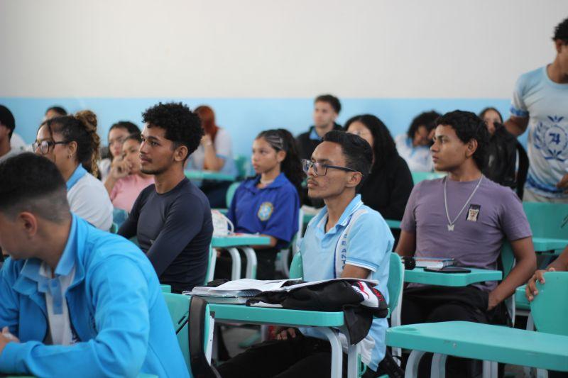 Central do Enem: Amapá oferece aulas gratuitas para mais de 2 mil alunos