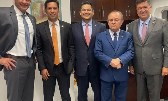 Davi Alcolumbre chega a 67 votos para voltar a comandar o Senado