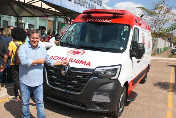 Deputado federal Dorinaldo Malafaia garante nova ambulância para Santana
