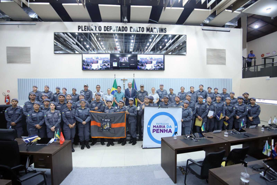 Patrulha Maria da Penha da Polícia Militar recebe homenagem da Alap