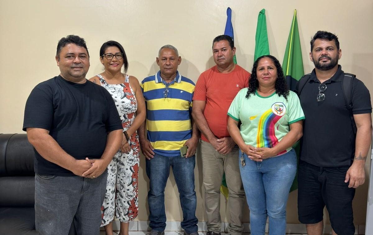 Prefeito de Calçoene, Toinho Garimpeiro, faz reunião de alinhamento para a festividade de Nossa Senhora da Conceição