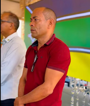 Prefeitura de Serra do Navio recebe caminhão-pipa e caminhão basculante através de articulação política