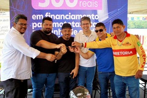 Com recurso de Randolfe, governo do Amapá retoma financiamento para mototaxistas