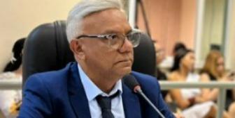 Vereador Professor Assis Inicia Mandato com Foco em Cuidar das Pessoas