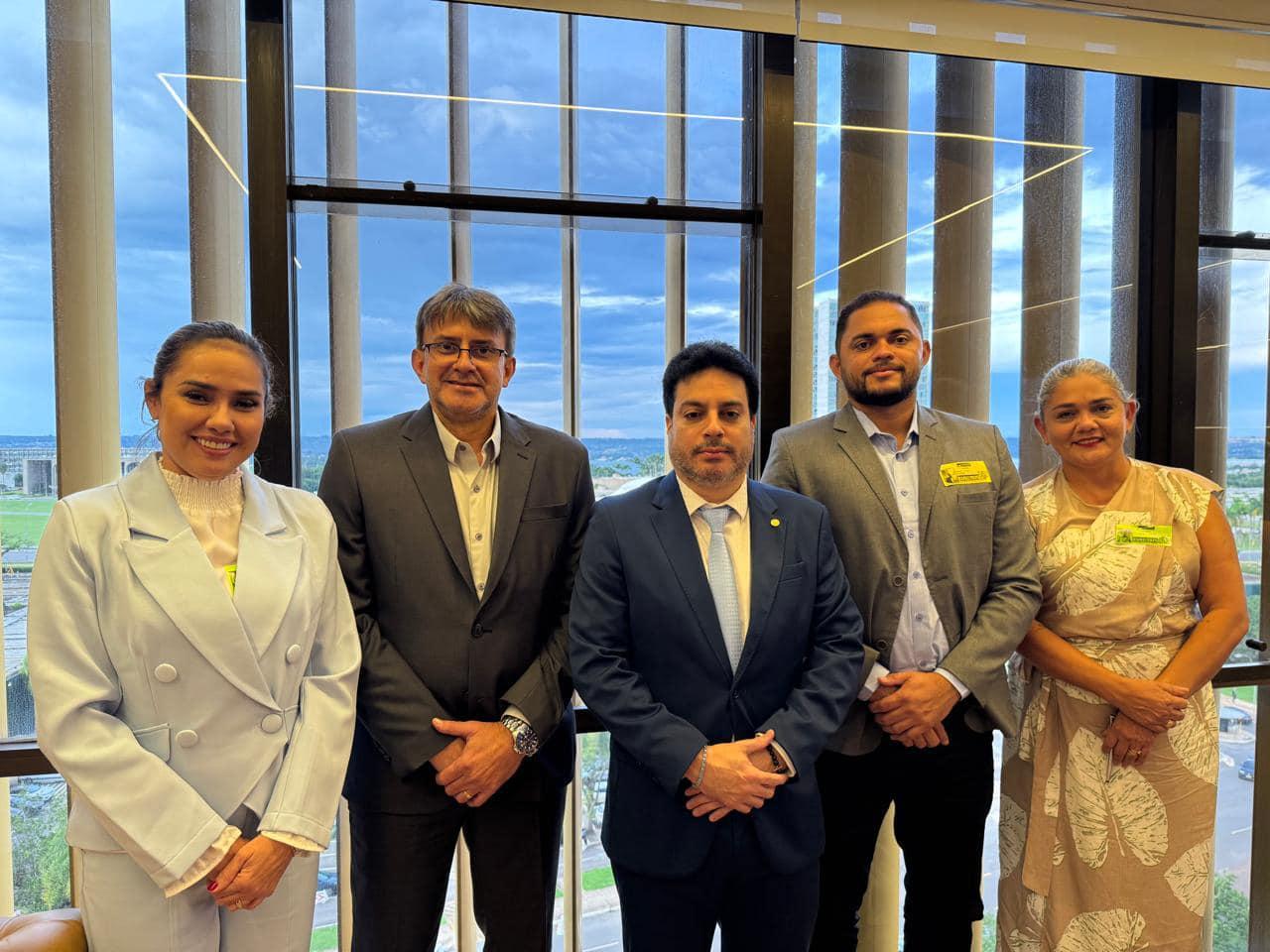 Prefeito de Pracuúba Busca Recursos em Brasília para Impulsionar o Desenvolvimento do Município