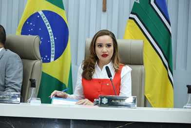 Deputadas serão homenageadas com a comenda Deusolina Salles Farias