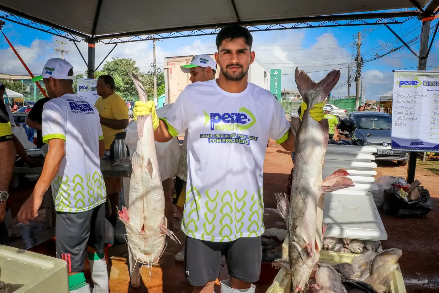 Peixe Popular da Semana Santa comercializa mais de 160 toneladas de pescado e movimenta mais de R$ 2,7 milhões no setor pesqueiro