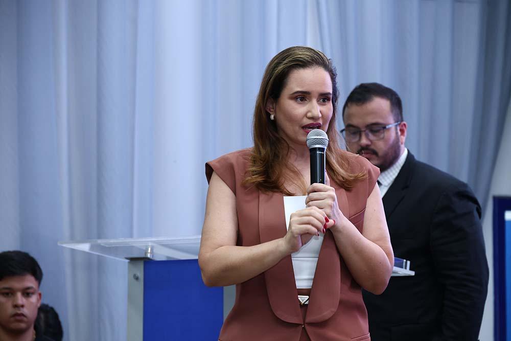 Deputada Alliny destaca ação da Caravana da Primeira Infância em solenidade com ministros