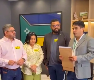 Deputado Acácio Favacho reforça compromisso com Laranjal do Jari em reunião com lideranças municipais