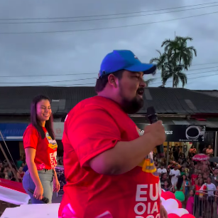 Prefeito Breno celebra 80 anos com festa para as mães, shows e concurso de beleza
