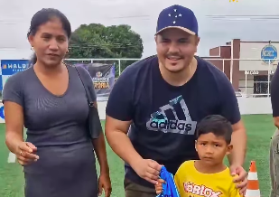 Prefeito Jaisom Picanço fortalece esporte em Itaubal com entrega de materiais ao projeto Passaporte para a Vitória