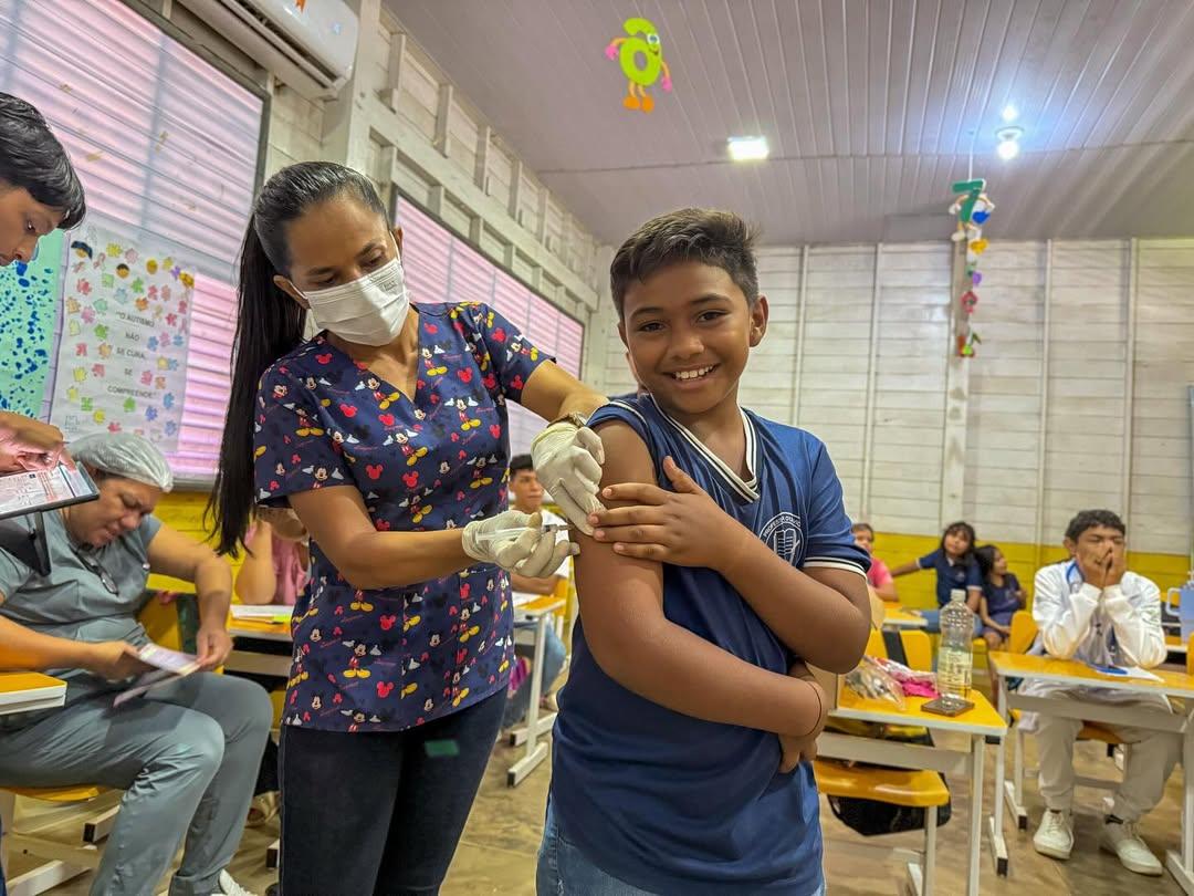Prefeitura de Mazagão realiza ação de atualização vacinal em parceria com a Escola Técnica Madre Tereza