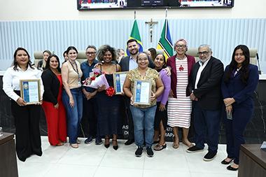 Acadêmicas e professora do Ifap são homenageadas na Alap com Título de Mérito Legislativo Cultural e Literário