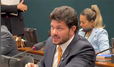 Deputado Acácio Favacho propõe PL que garante presença do pai no pré-natal sem prejuízo salarial