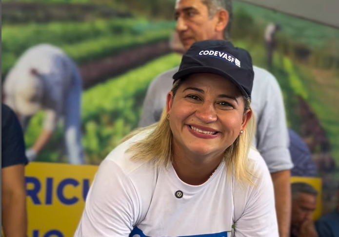 Prefeita Paulinha Santos fortalece agricultura familiar em Serra do Navio com entrega de equipamentos da Codevasf