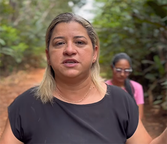 Prefeita Paulinha Santos visita comunidade Perpétuo Socorro para discutir melhorias no acesso ao ramal do Araguari