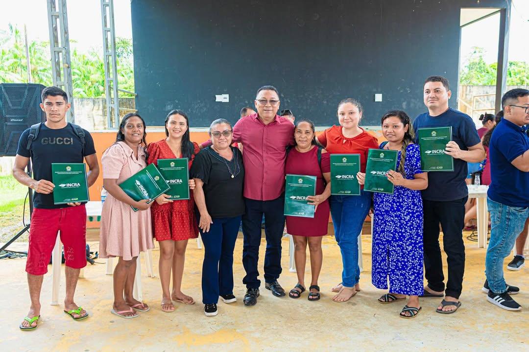 Prefeito Chico Nó leva apoio a 161 famílias assentadas de Mazagão
