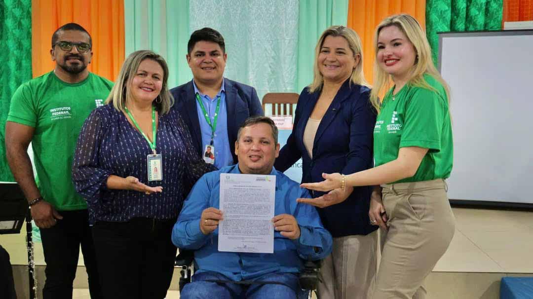 Prefeito Marcelo Pantoja entrega terreno para novo campus do IFAP em Pedra Branca do Amapari