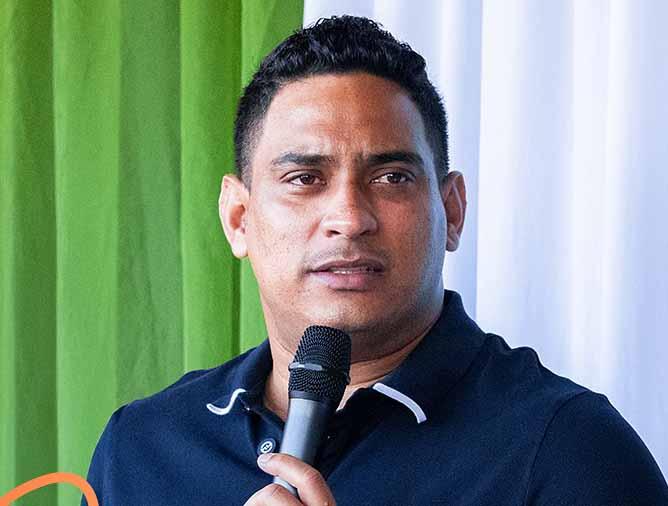 Prefeito Teddy Marcel homenageia garis com café da manhã em Laranjal do Jari