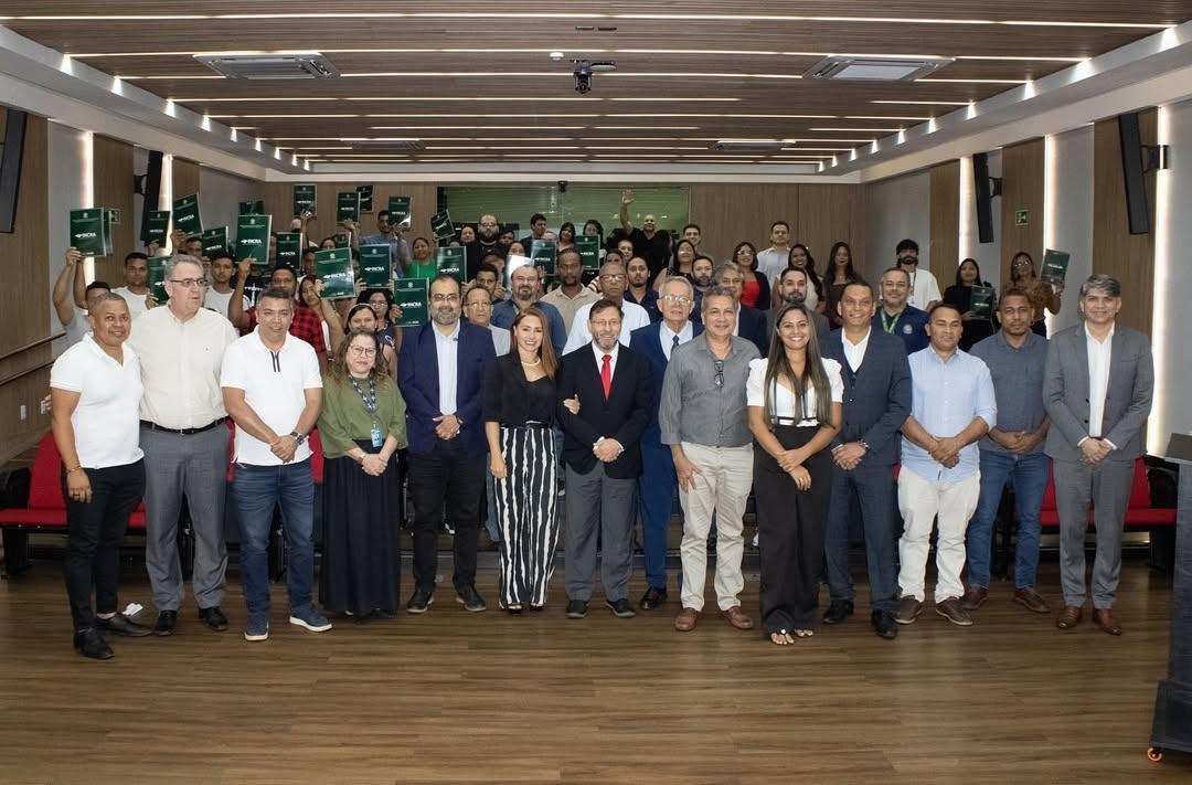 Randolfe Rodrigues fortalece agricultura familiar no Amapá com entrega de títulos de terra