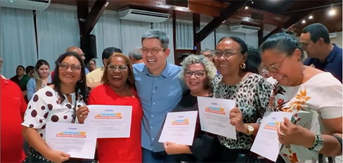 Senador Randolfe Rodrigues celebra avanços na transposição de servidores do Amapá para o quadro federal