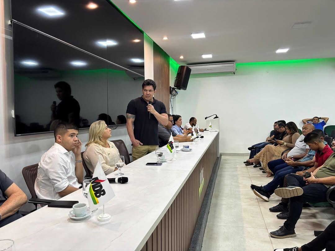 Acácio Favacho reforça liderança do MDB no Amapá com encontro de representantes municipais