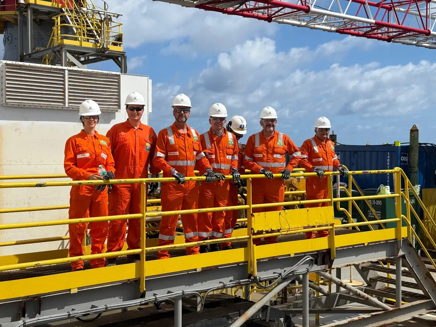 Governador Clécio Luís acompanha preparação do navio-sonda da Petrobras que será usado na pesquisa e exploração do petróleo no Amapá