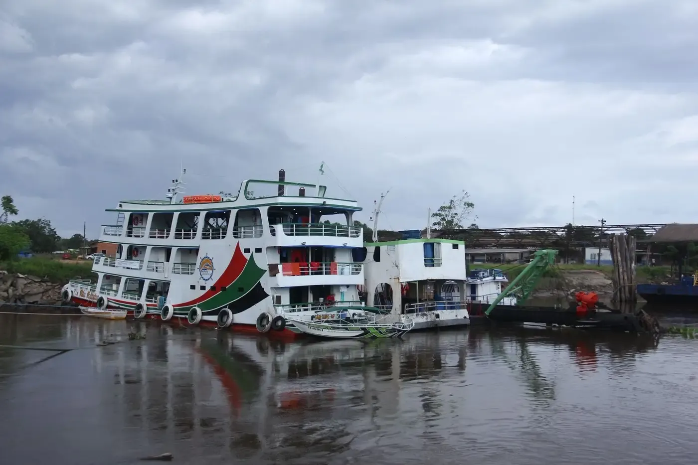 Governo do Amapá atua no desassoreamento de canal no arquipélago do Bailique, para tirar moradores de Macapá do isolamento