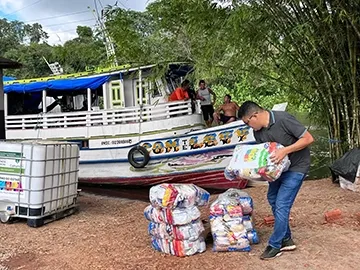 Governo do Amapá inicia envio de 2,5 mil kits de alimentos para atender familias indígenas em Oiapoque