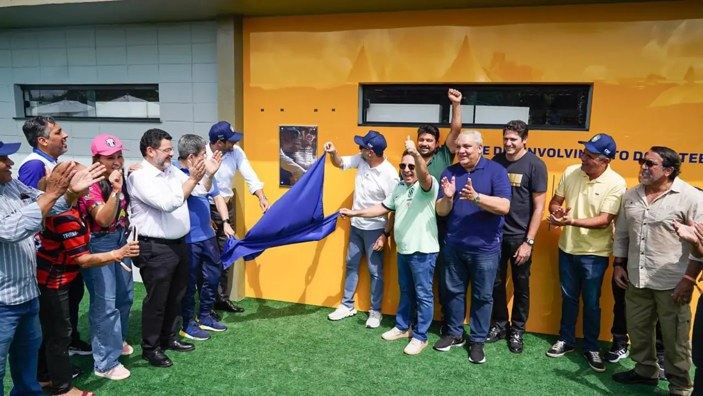 ‘Não é apenas um espaço esportivo, mas de formação das crianças’, destaca governador Clécio Luís na inauguração do Centro de Futebol da CBF no Amapá