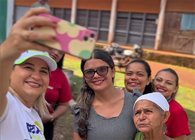 Prefeita Paulinha destaca presença ativa e engajada junto a comunidade serrana