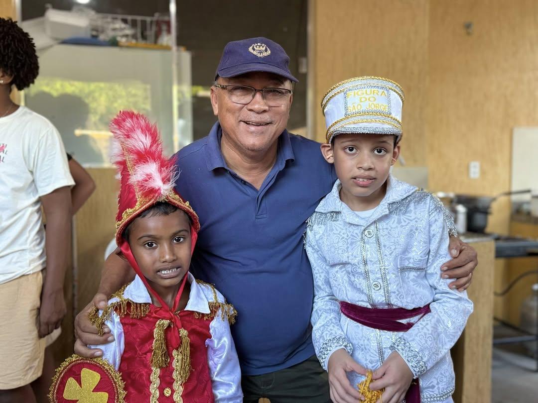Prefeito Chico Nó prestigia a Festa de São Tiago das Crianças em Mazagão