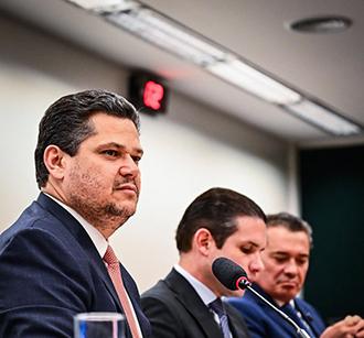 Gastos Tributários em debate: Alcolumbre chama atenção à transparência orçamentária