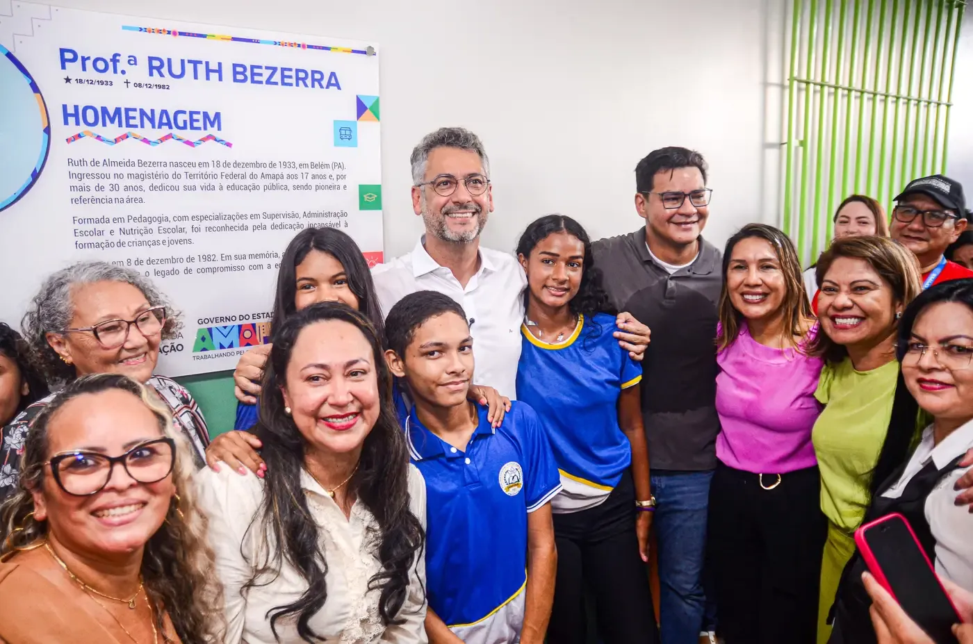 ‘Não é só um novo prédio, é escola de verdade para oferecer o melhor ensino’, celebra governador Clécio Luís ao entregar a 24ª unidade da gestão