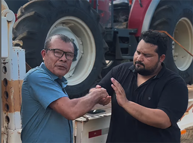 Prefeito Breno entrega trator agrícola à comunidade Palikur e impulsiona produção sustentável