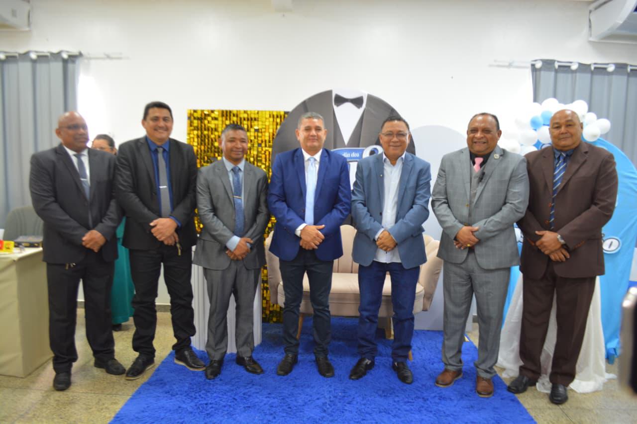 Prefeito Chico Nó participa de sessão em homenagem ao Dia dos Pais