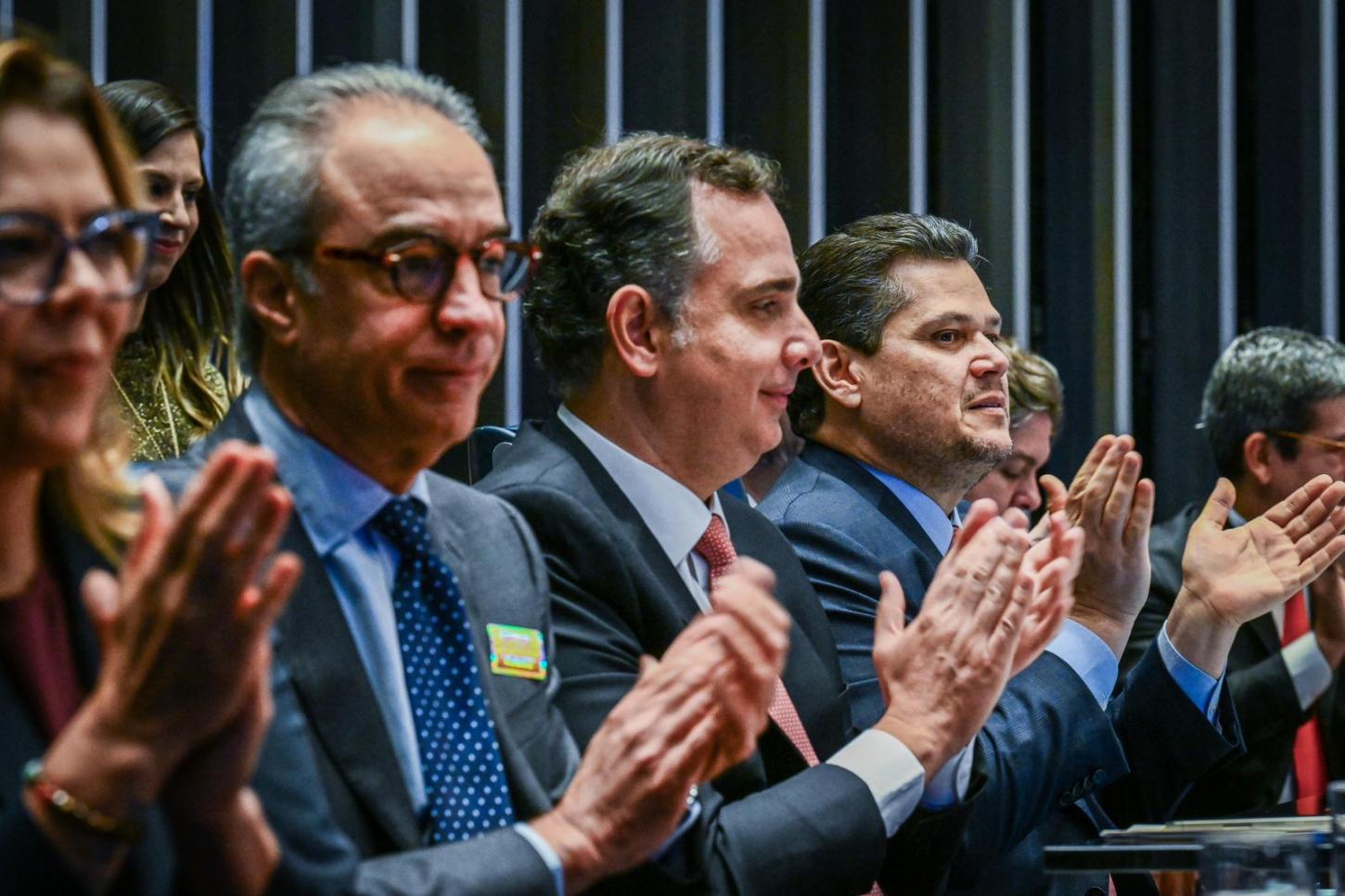 Sob a liderança de Davi Alcolumbre, Senado envia à sanção Estatuto Digital da Criança e do Adolescente, projeto contra a adultização