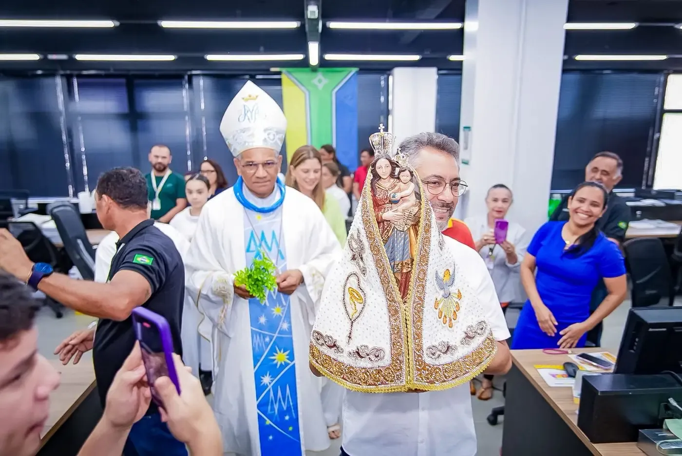 Círio 2025: Palácio do Setentrião recebe Imagem Peregrina de Nossa Senhora de Nazaré, em Macapá