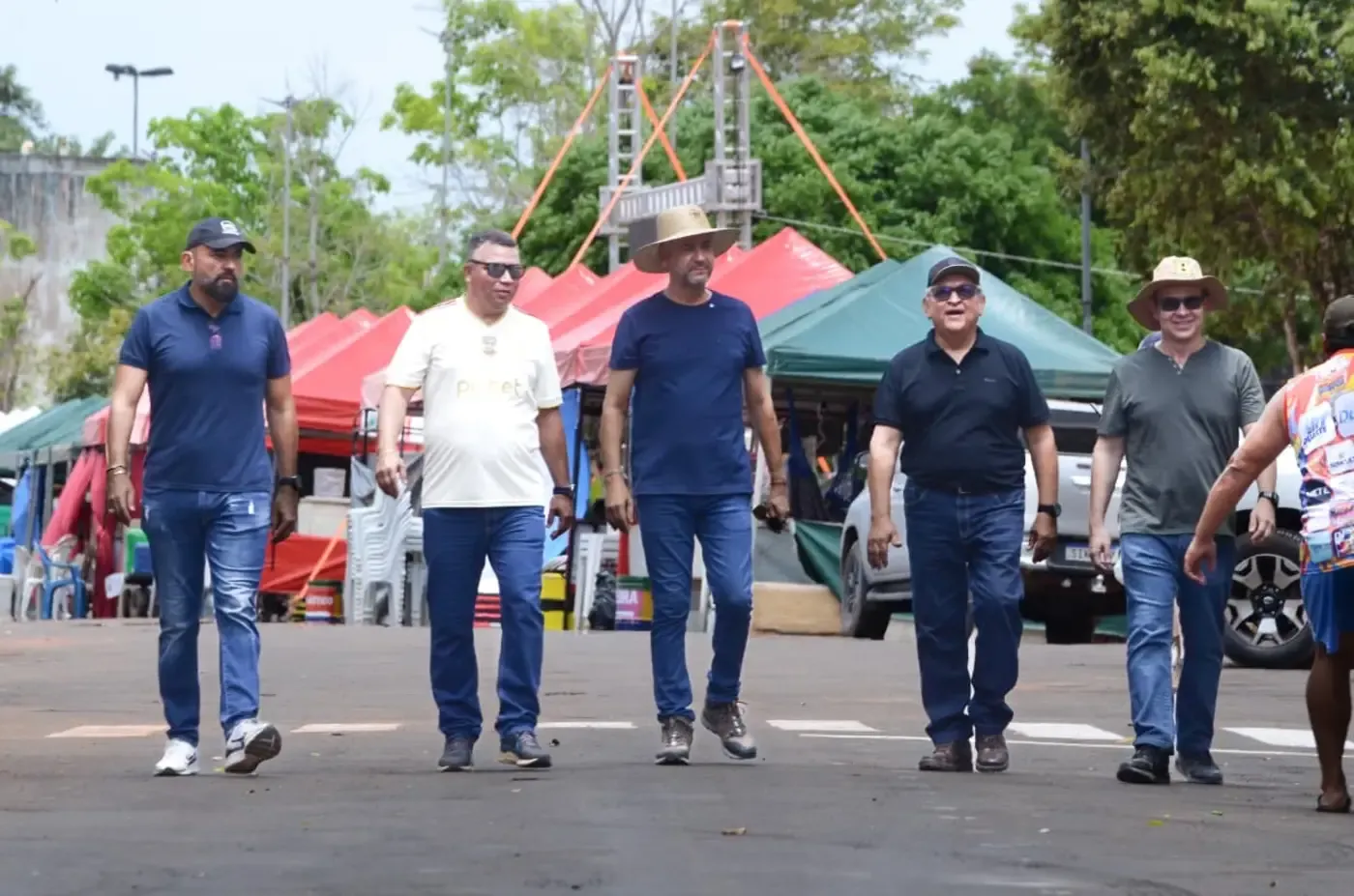 Mobilidade urbana: governador Clécio Luís inspeciona obras de pavimentação de 5 quilômetros de vias em Vitória do Jari