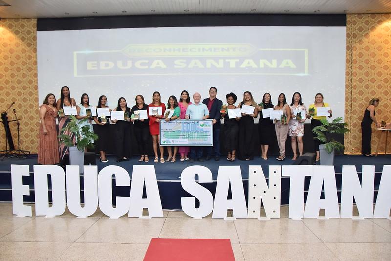 Prefeitura de Santana realiza reconhecimento educacional para valorizar os resultados da alfabetização do ano de 2024