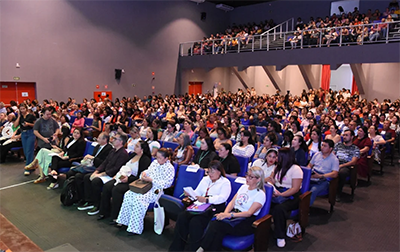 Santana abre o V Simpósio Internacional de Educação com foco nos direitos de aprender
