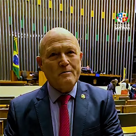 Santana acelera em educação, infraestrutura e comércio exterior com nova rota à China