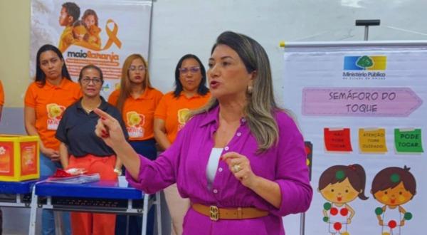 Alunos da Escola José de Alencar participam de palestra sobre uso abusivo de telas e prevenção à prática de atos infracionais