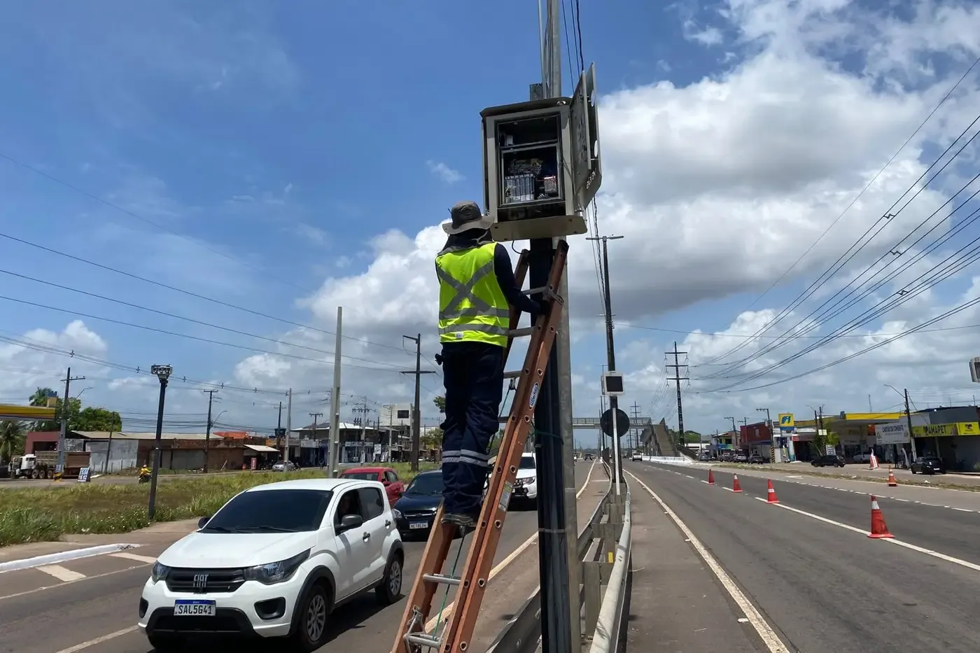 Ipem-Ap realiza aferição dos medidores de velocidade nas principais vias do centro de Macapá
